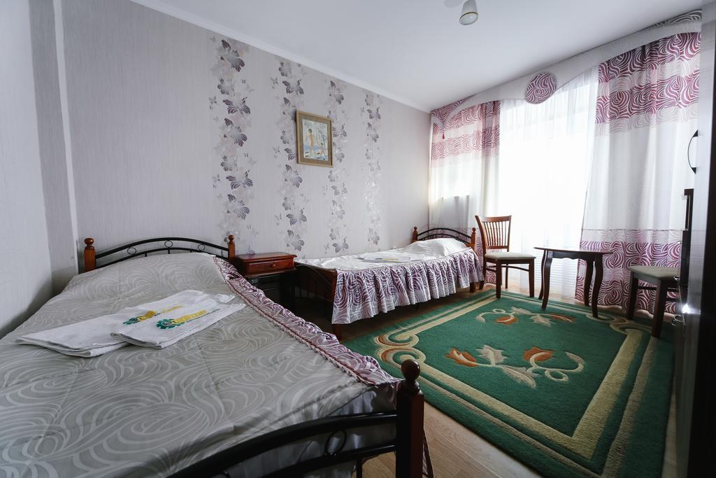 Sary Arka Hotel Pavlodar Exterior foto