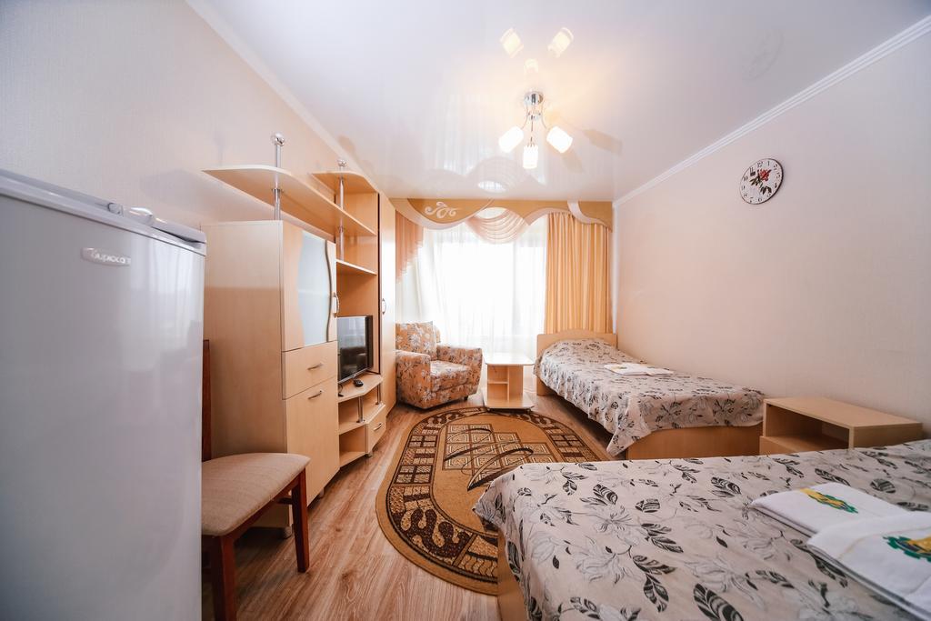 Sary Arka Hotel Pavlodar Exterior foto