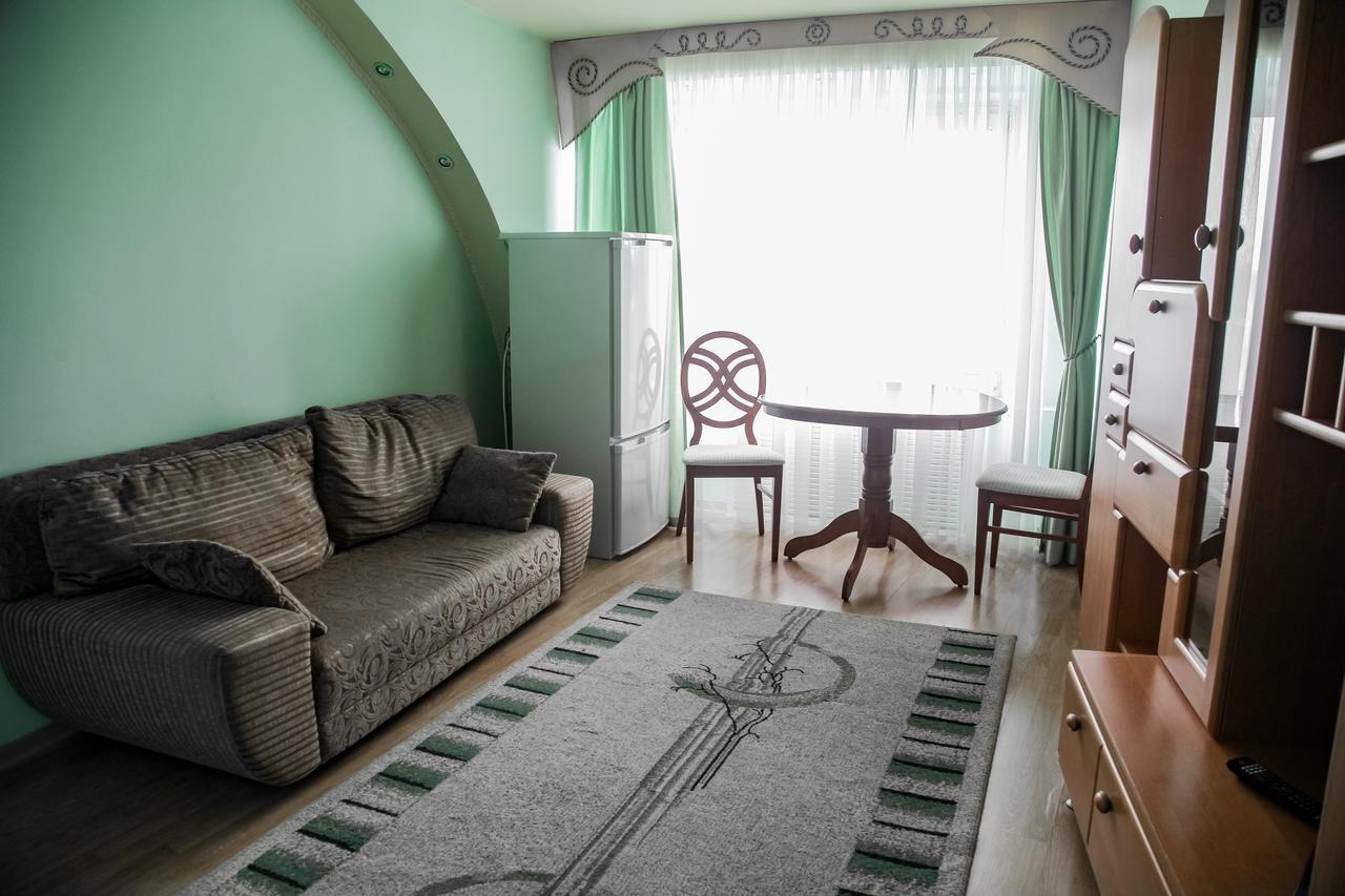 Sary Arka Hotel Pavlodar Exterior foto